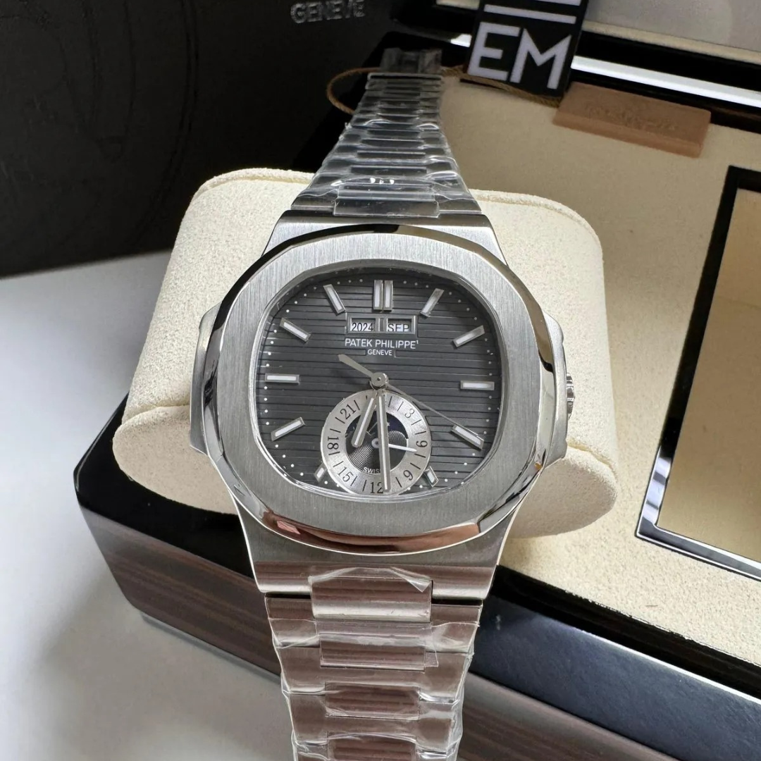 Patek Philippe Nautilus Grau – Automatik