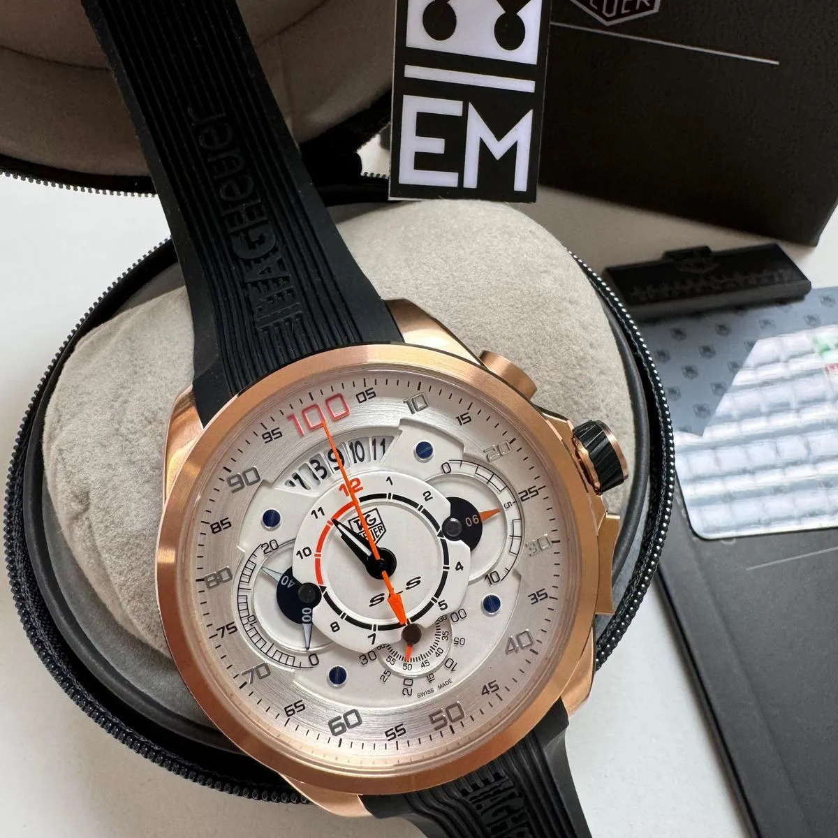 TAG Heuer Grand Carrera Mikrotimer – Roségold & Weiß