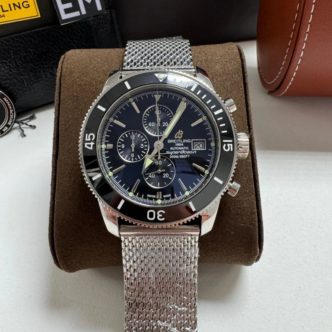 Breitling SuperOcean Chronograph Blau