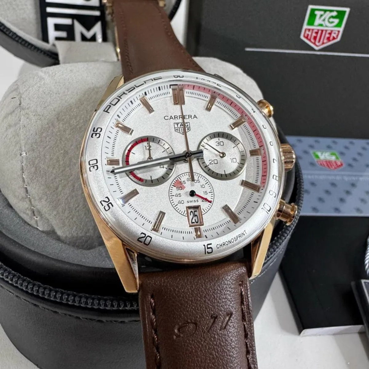 TAG Heuer Carrera Chronosprint – Silber/Rot – Braun Lederband