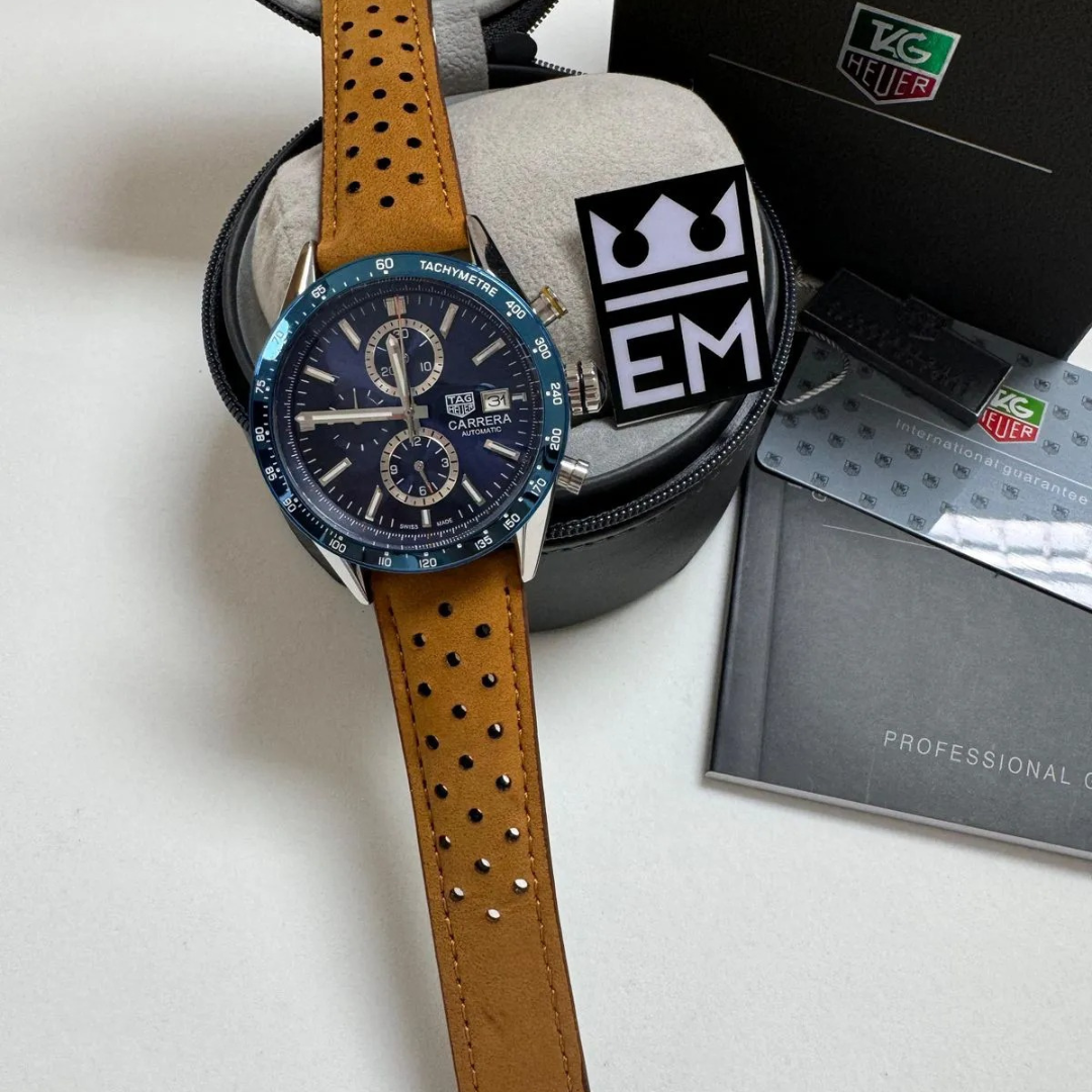 TAG Heuer Carrera Chronograph Blau – Automatik | Wildlederarmband