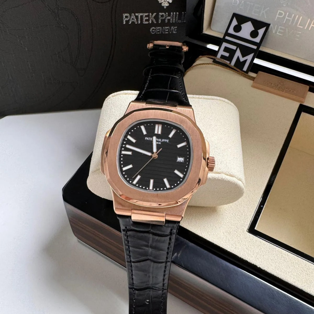 Patek Philippe Nautilus Roségold Schwarz Automatik