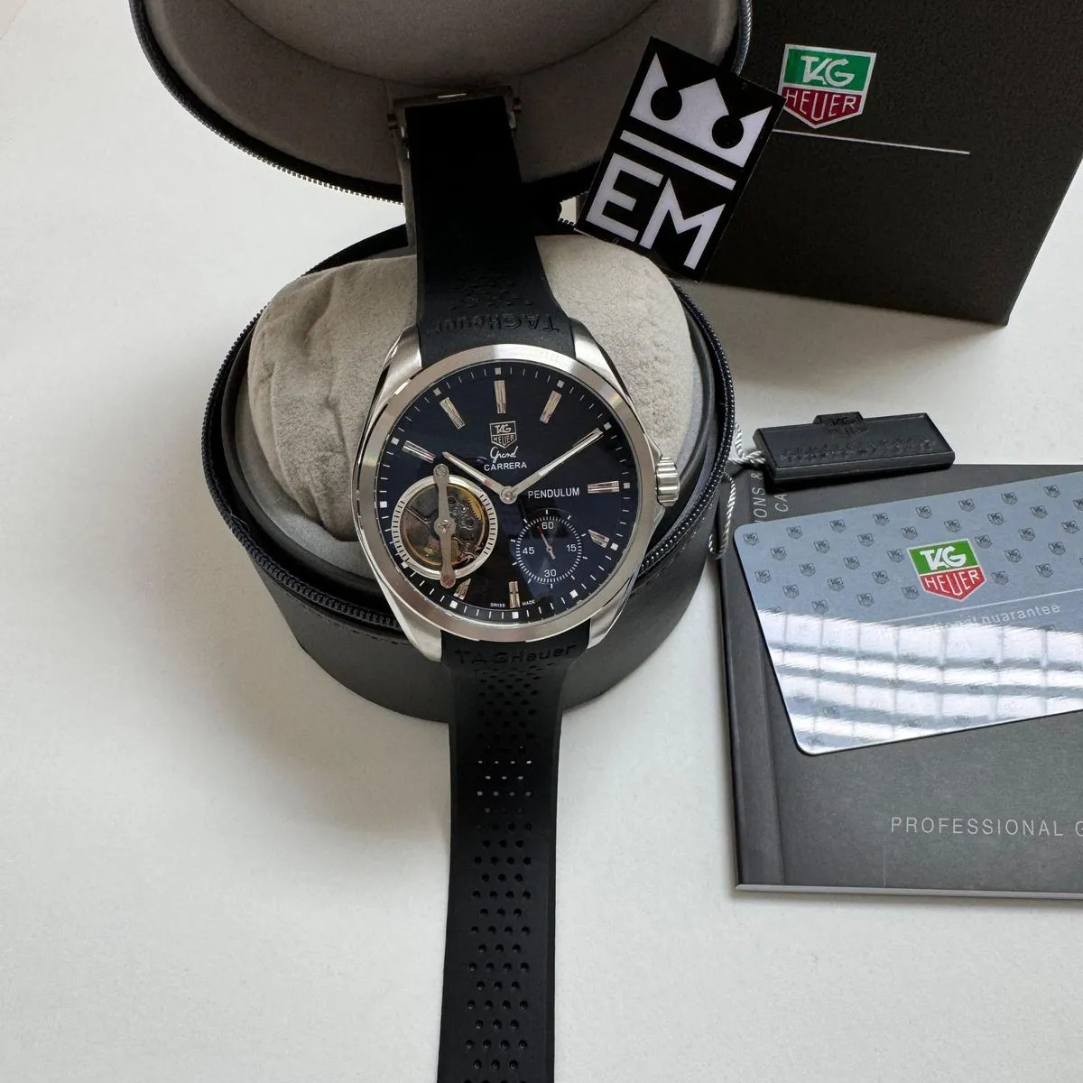 TAG Heuer Carrera Pendulum – Schwarz & Edelstahl