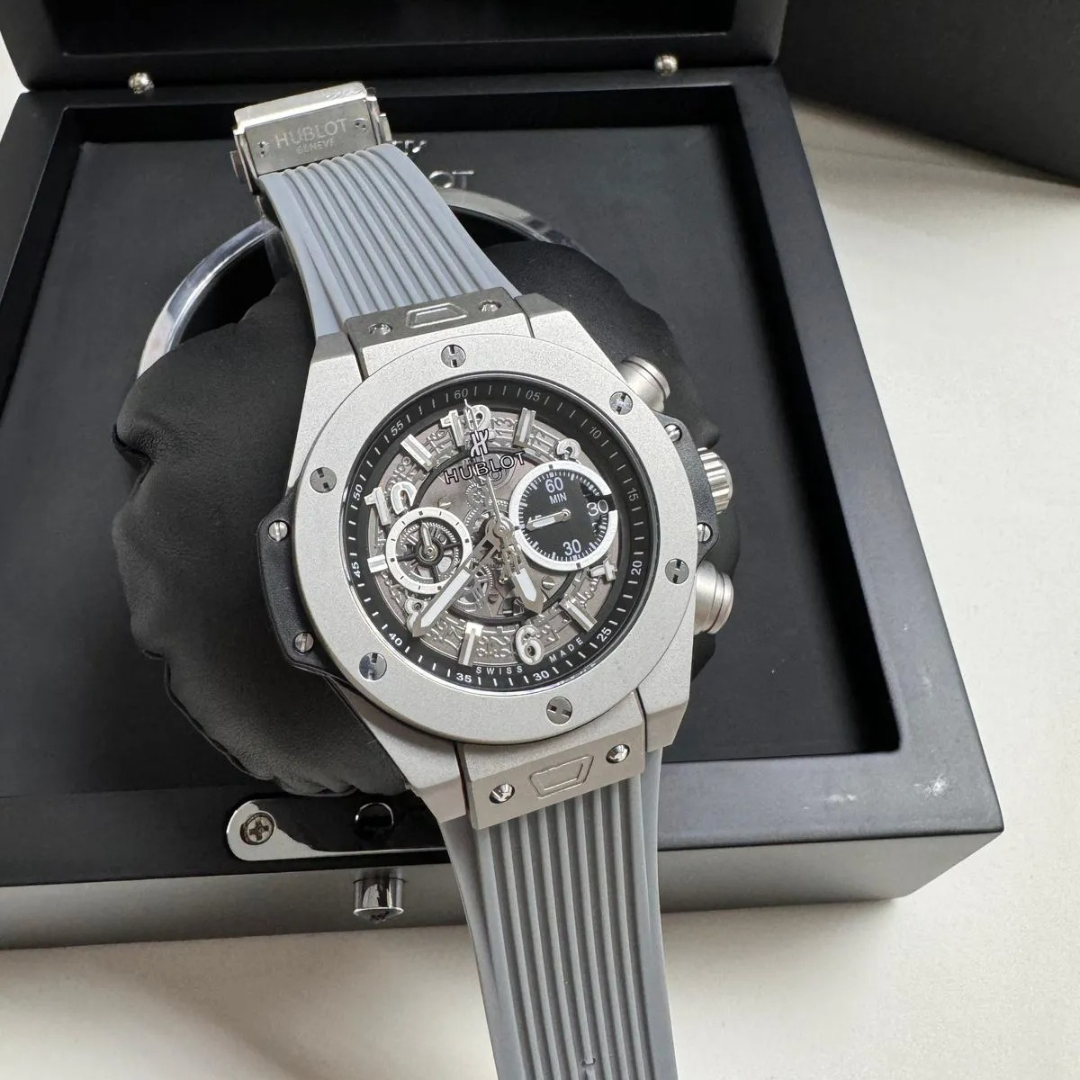 Hublot Big Bang Unico Silber Grau Skeleton