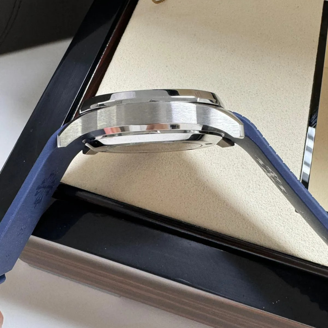 Patek Philippe Aquanaut Chronograph Blau