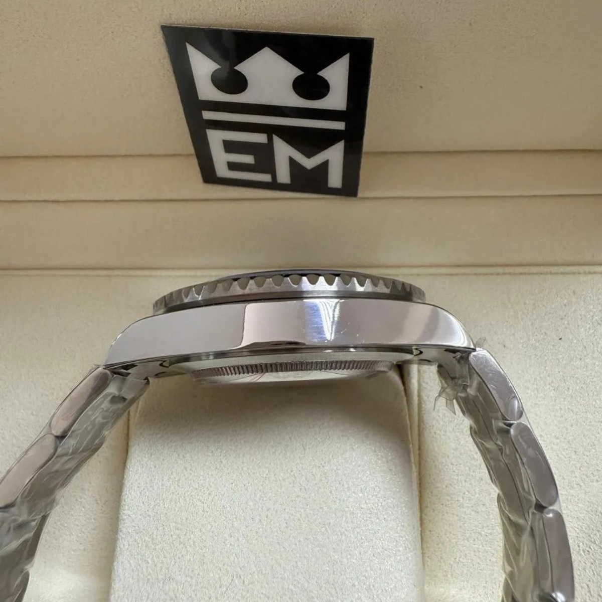 Rolex GMT-Master II 126729 VTNR – Grün/Schwarze Keramik