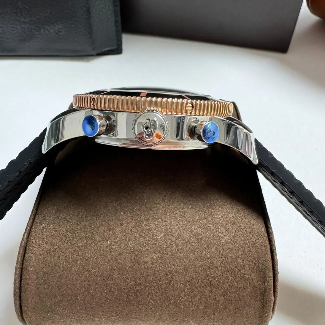 Breitling Avenger Black Steel Schwarz