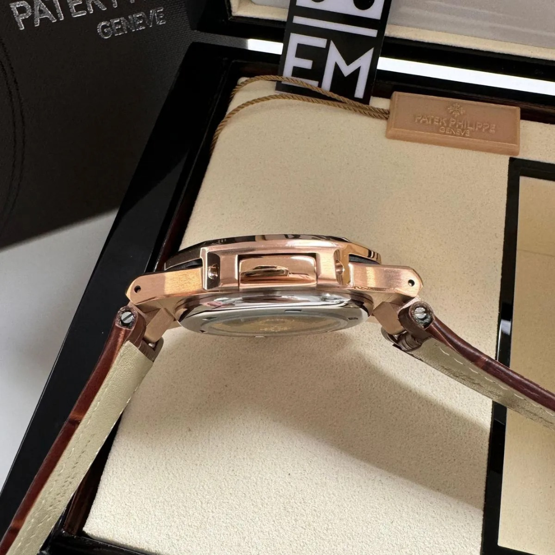 Patek Philippe Nautilus Roségold Braun Automatik