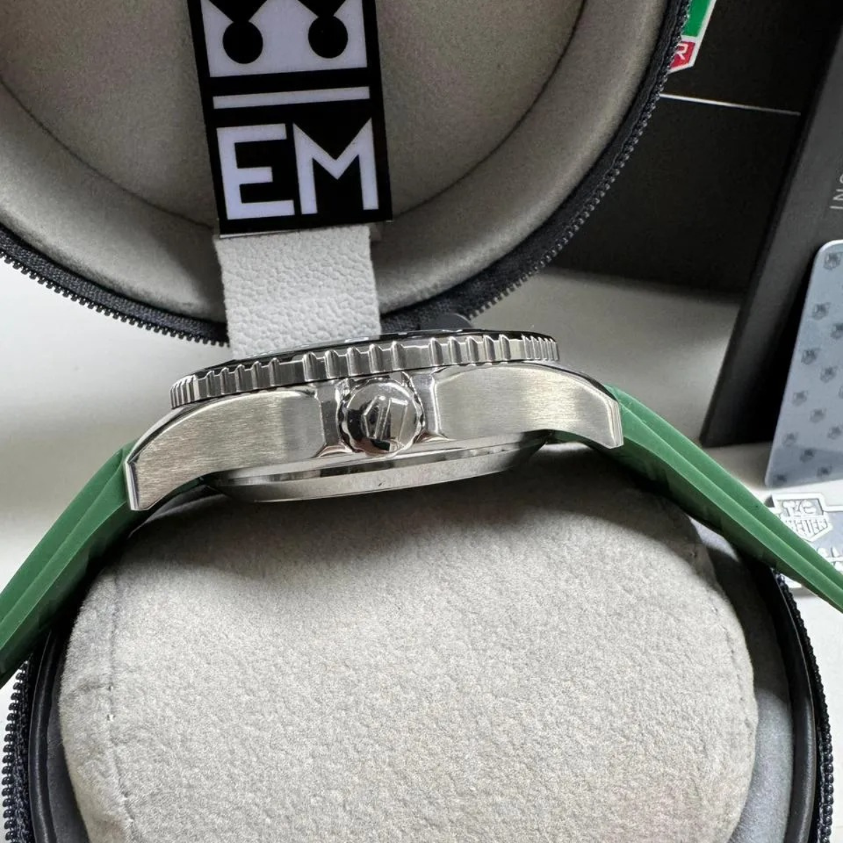 TAG Heuer Aquaracer GMT – Grün Rubber