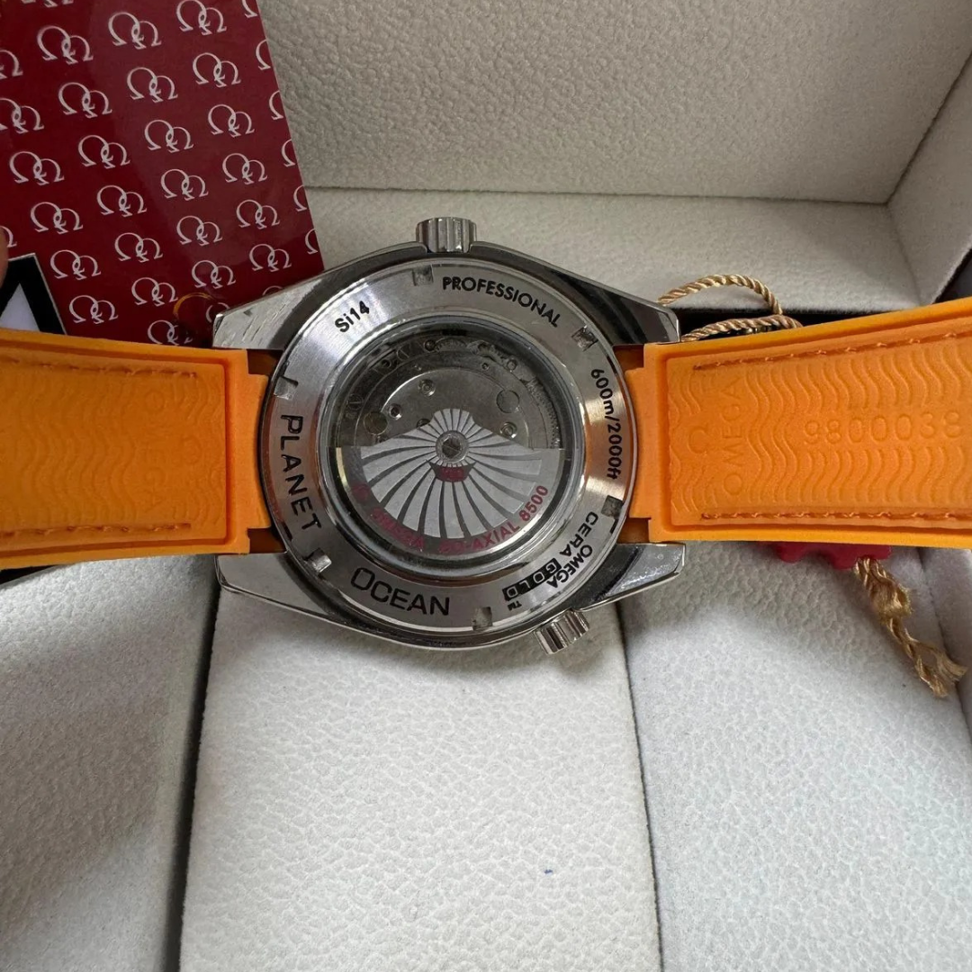 Omega Seamaster Planet Ocean „Co-Axial Chronometer“ – Blau/Orange | Weißes Zifferblatt