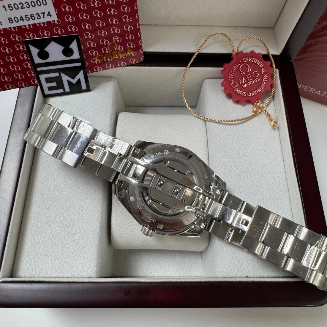 Omega Seamaster Aqua Terra Blaue Wellen