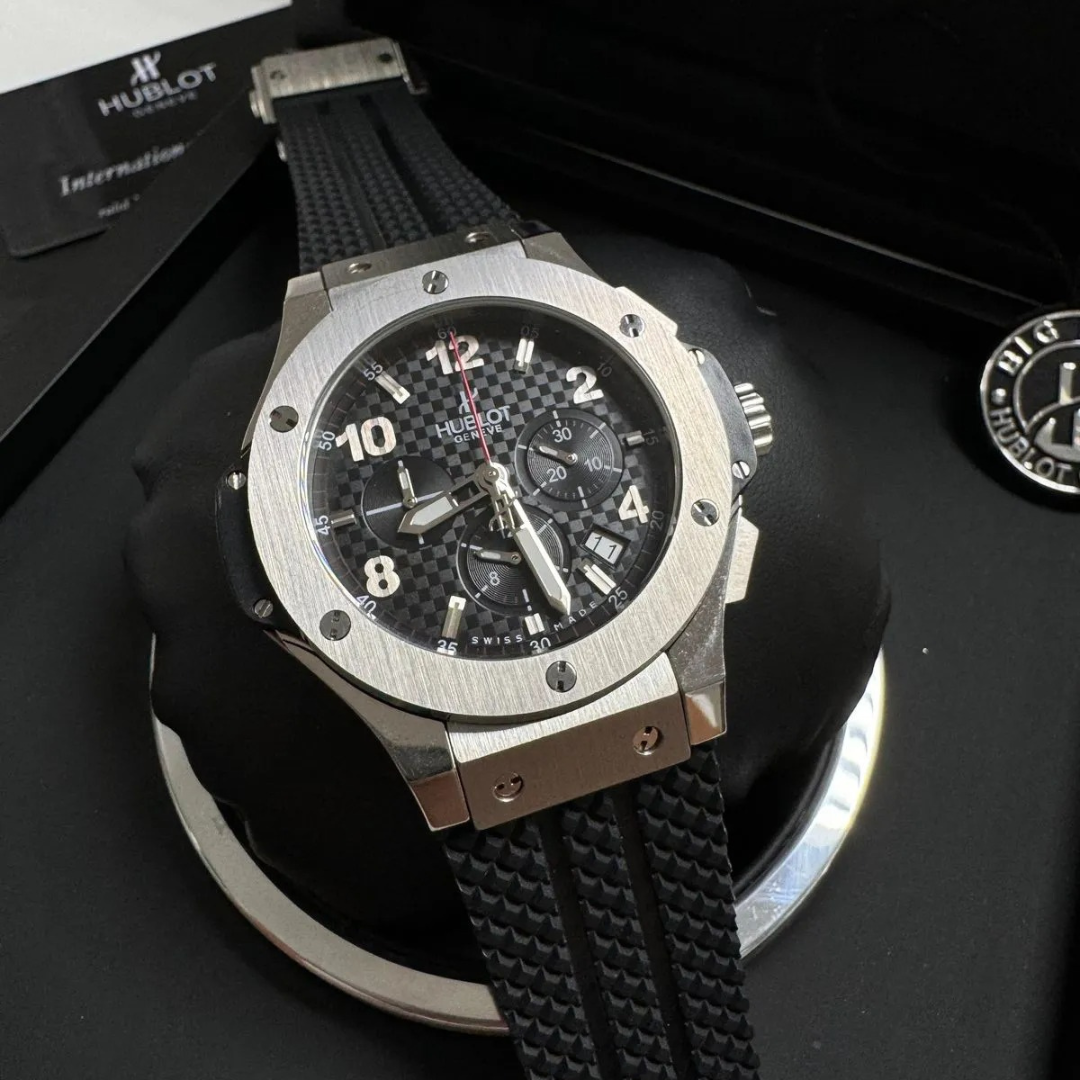 Hublot Big Bang Classic Silber Carbon