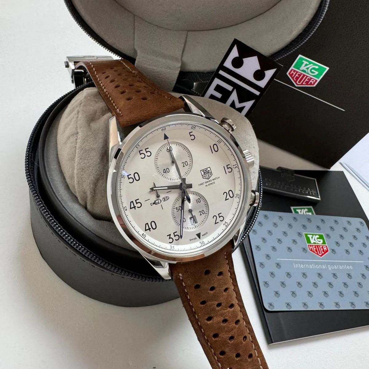 TAG Heuer Carrera Chronograph Klassisch Weiß Lederband