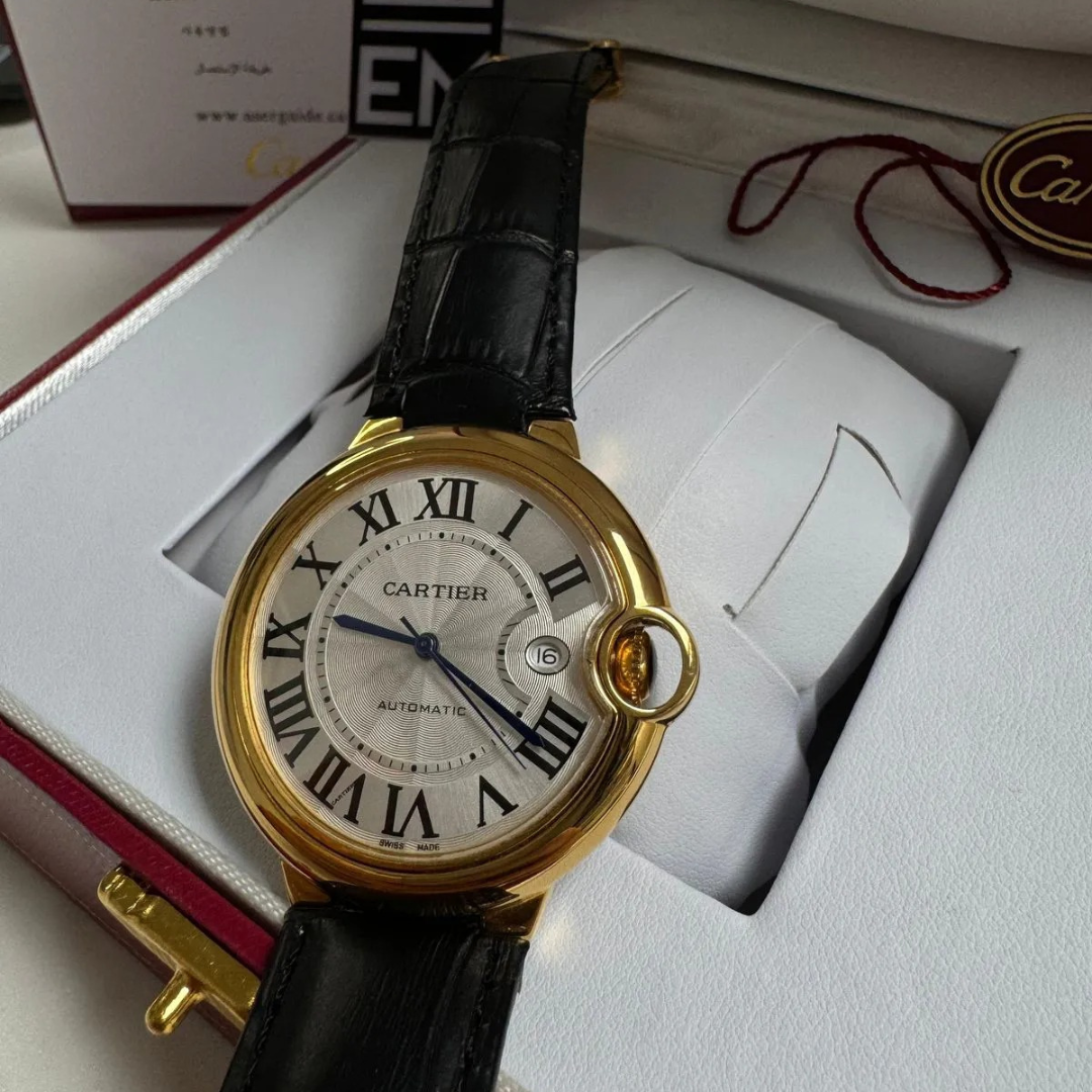 Cartier Ballon Bleu Gold Automatik – Lederarmband Schwarz
