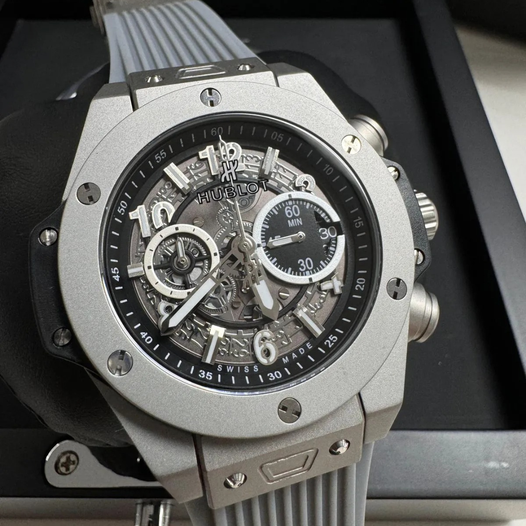 Hublot Big Bang Unico Silber Grau Skeleton