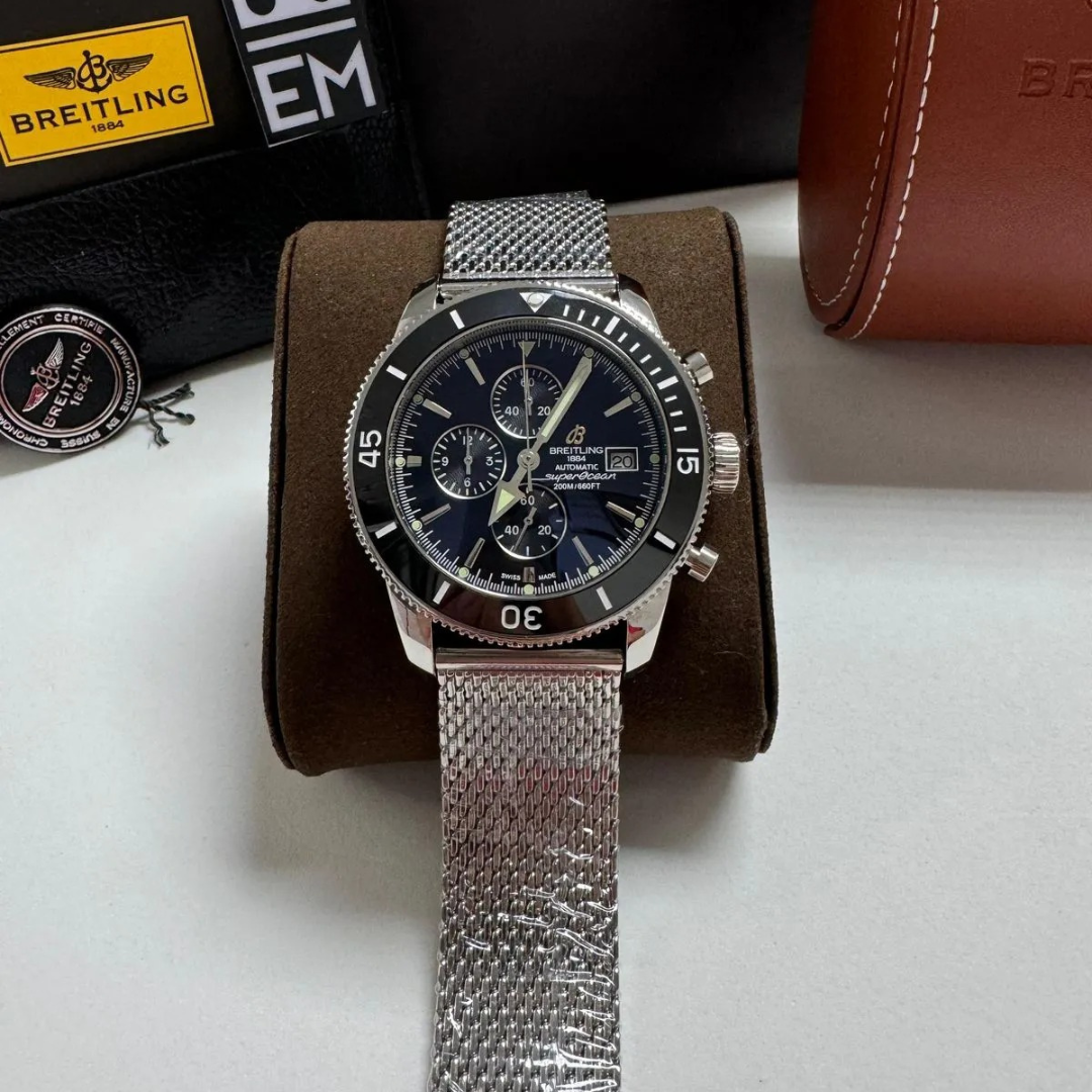 Breitling SuperOcean Chronograph Blau