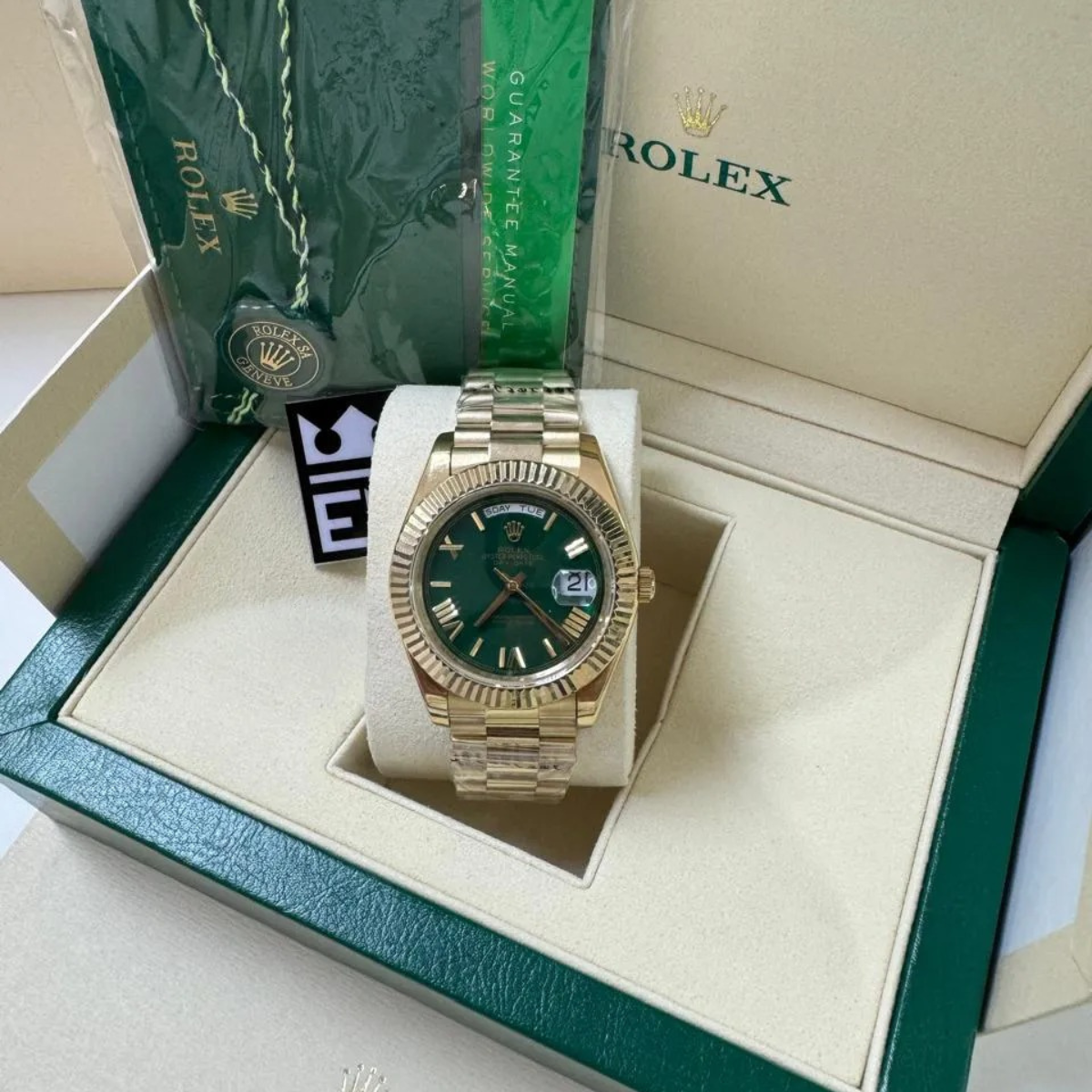 Rolex Day-Date 40 – Grünes Zifferblatt mit Römischen Indizes