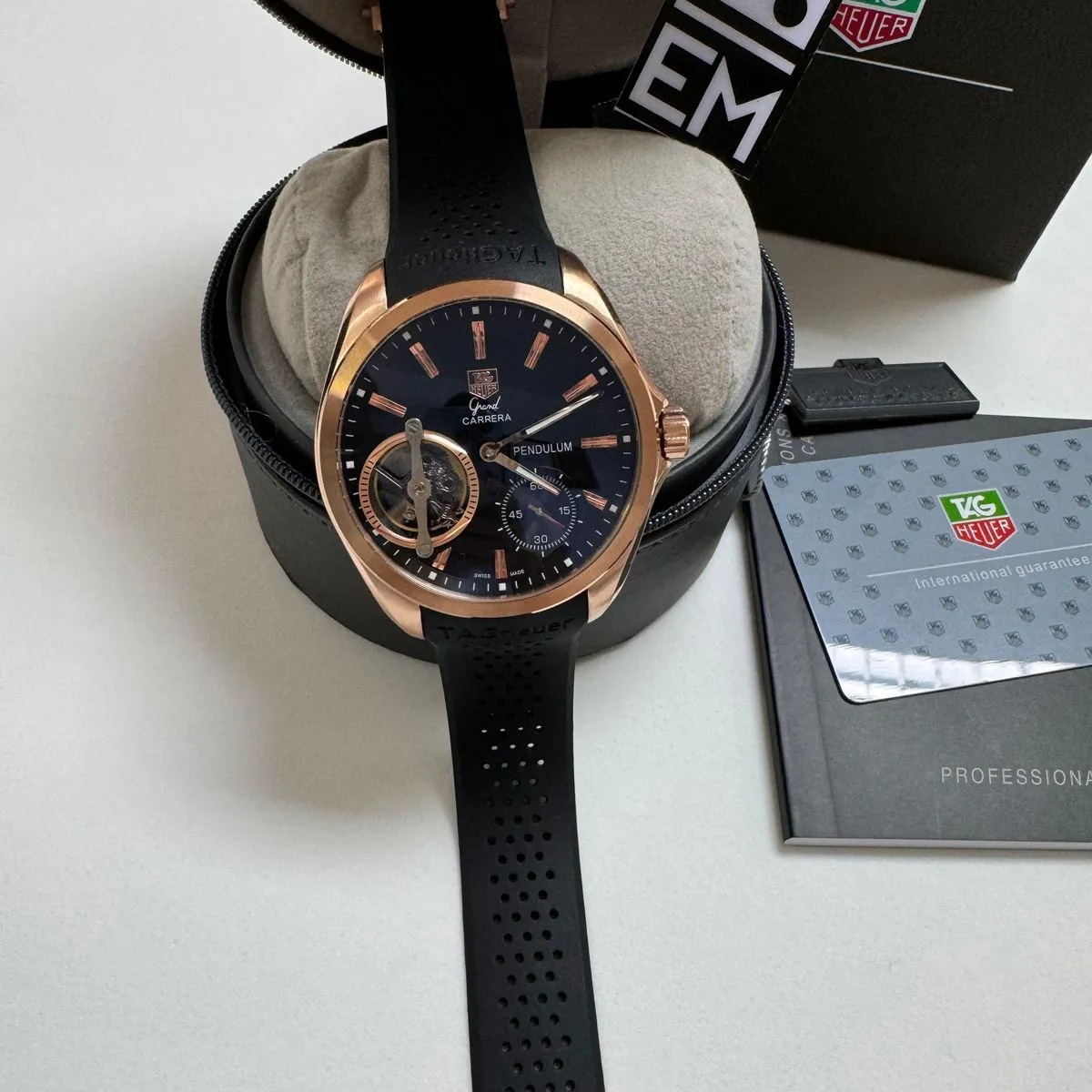 TAG Heuer Carrera Pendulum Roségold – Schwarzes Zifferblatt