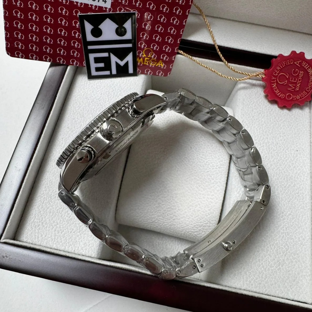 Omega Seamaster Planet Ocean Chronograph – Schwarz & Orange | Edelstahlarmband