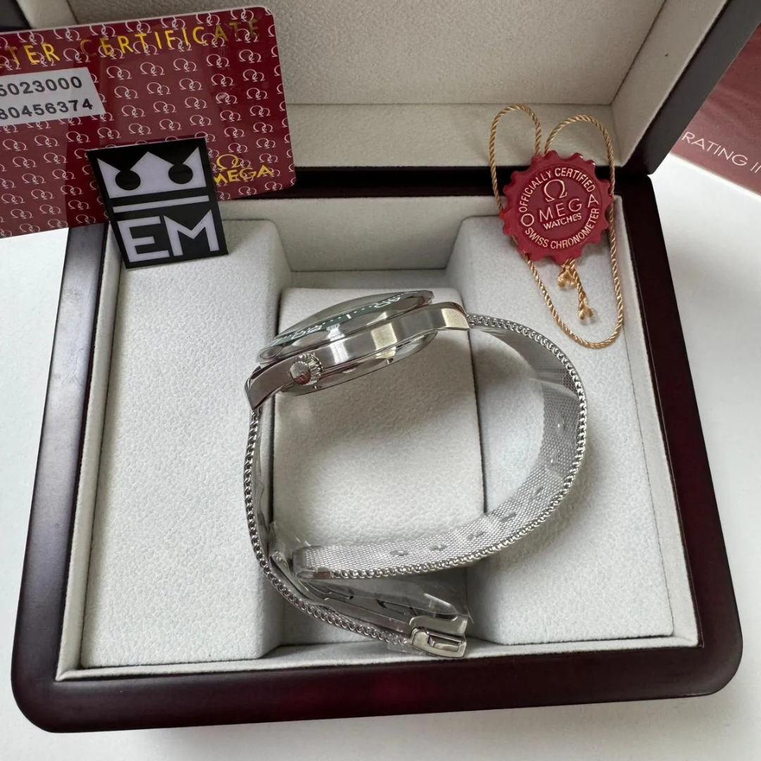 Omega Seamaster „Diver 300M“ Grün / Mesh-Armband