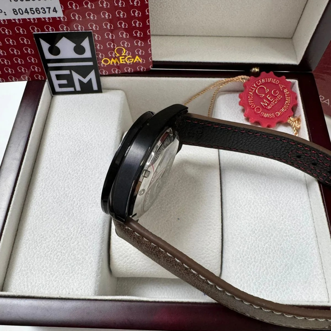 Omega Speedmaster Dark Side of the Moon – Schwarz/Bronze | Chronograph