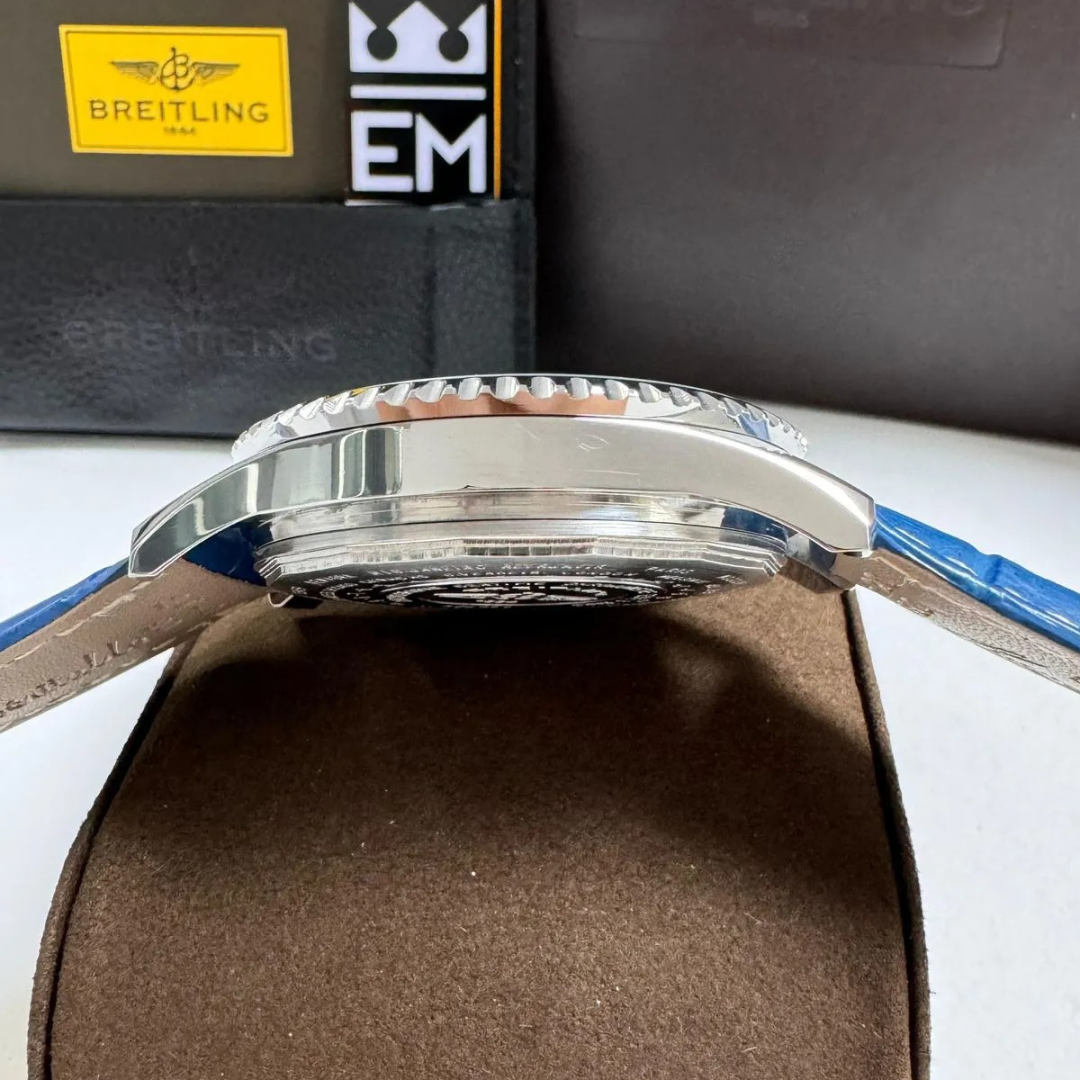 Breitling Navitimer Blau Leder