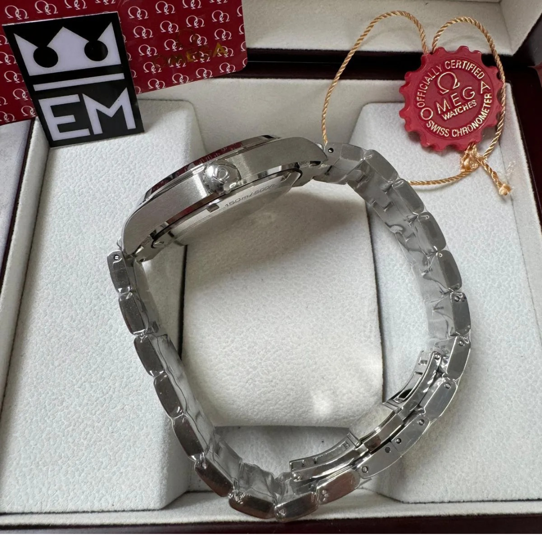 Omega Seamaster Aqua Terra Blaue Wellen