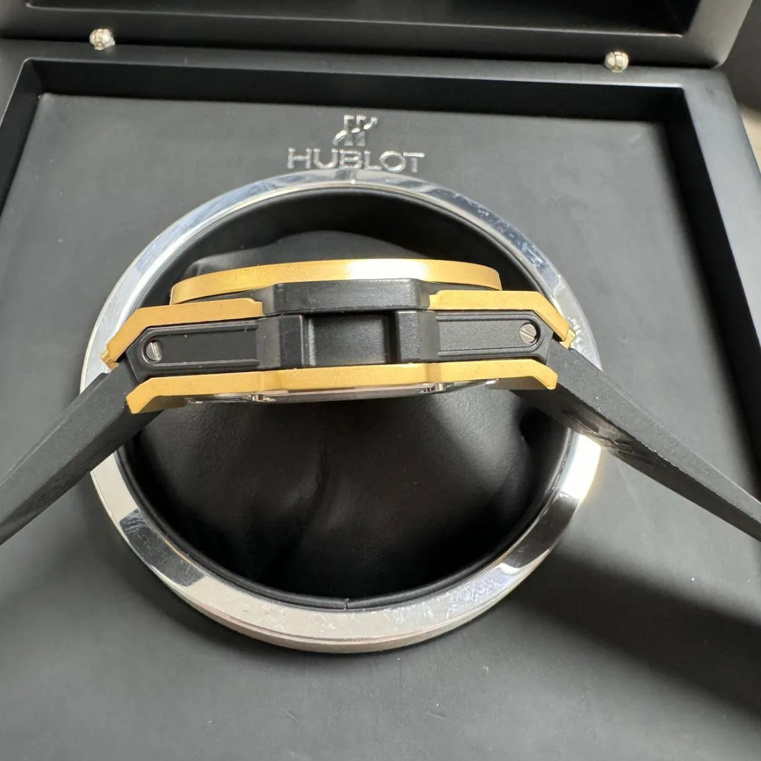 Big Bang Unico Gold Skeleton