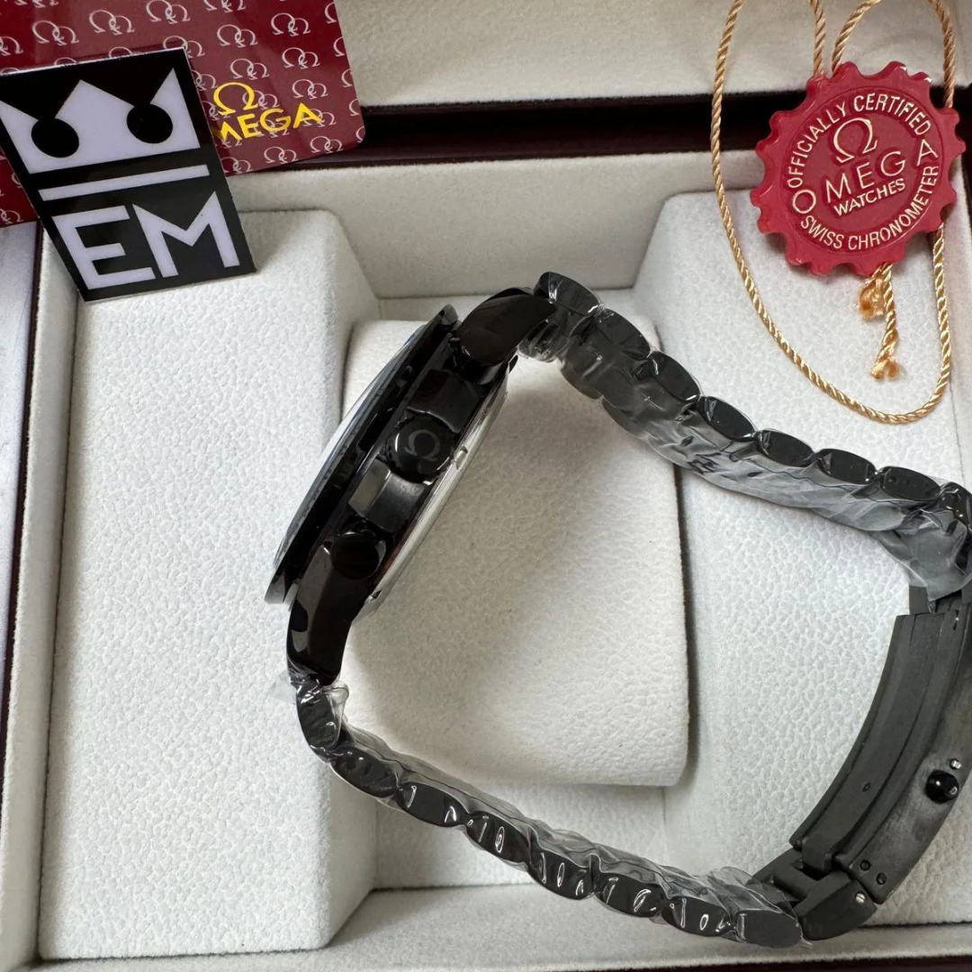 Omega Speedmaster „Full Black Steel“ – Co-Axial Chronometer