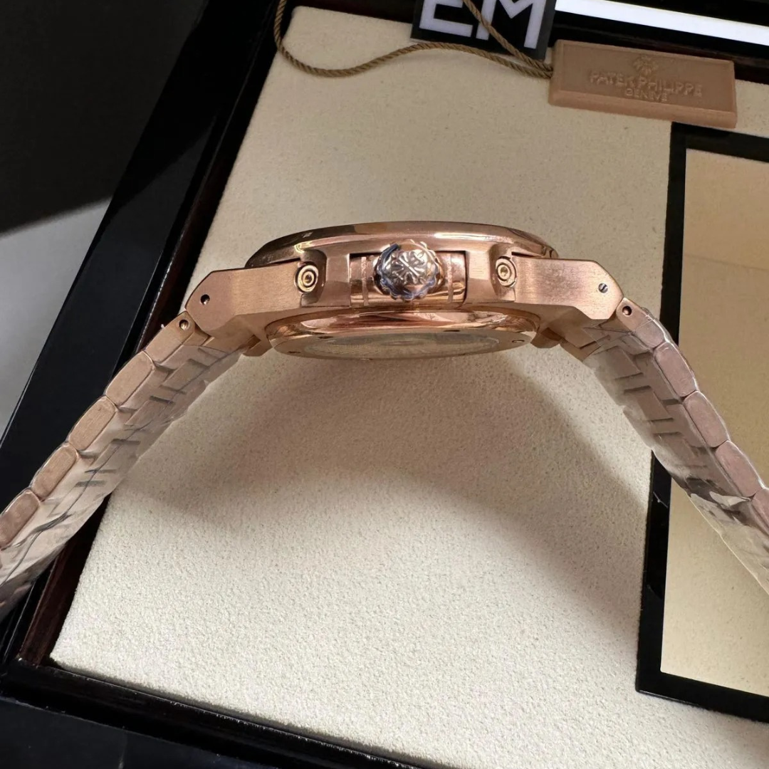 Patek Philippe Nautilus Roségold – Automatik mit Vollkalender