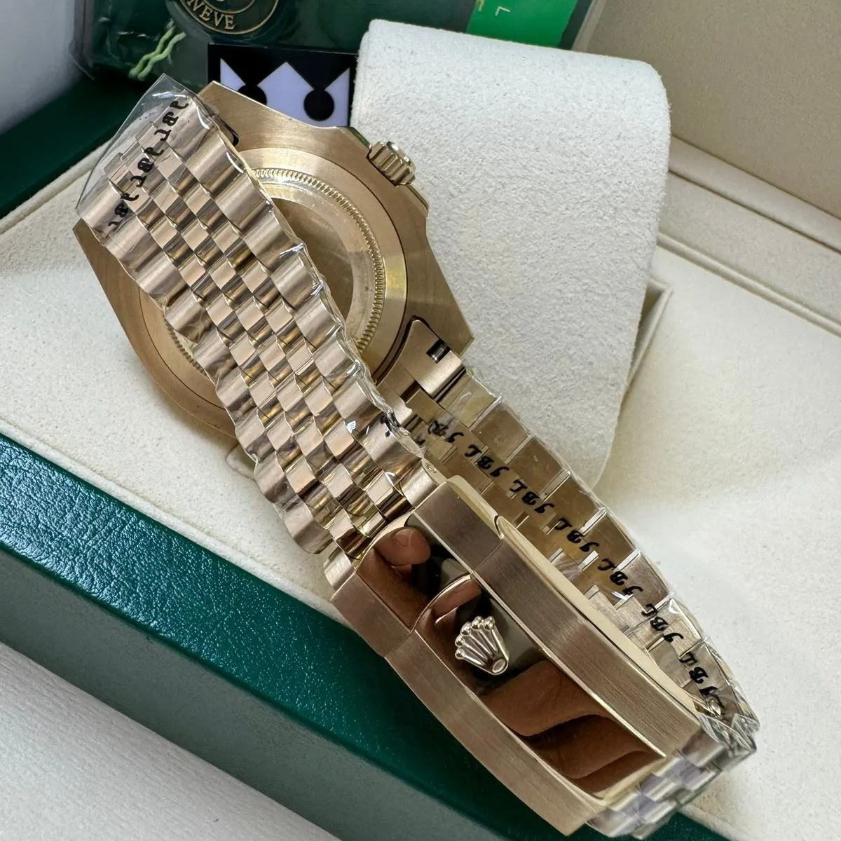 Rolex Submariner 40 – Blaues Zifferblatt – Gelbgold