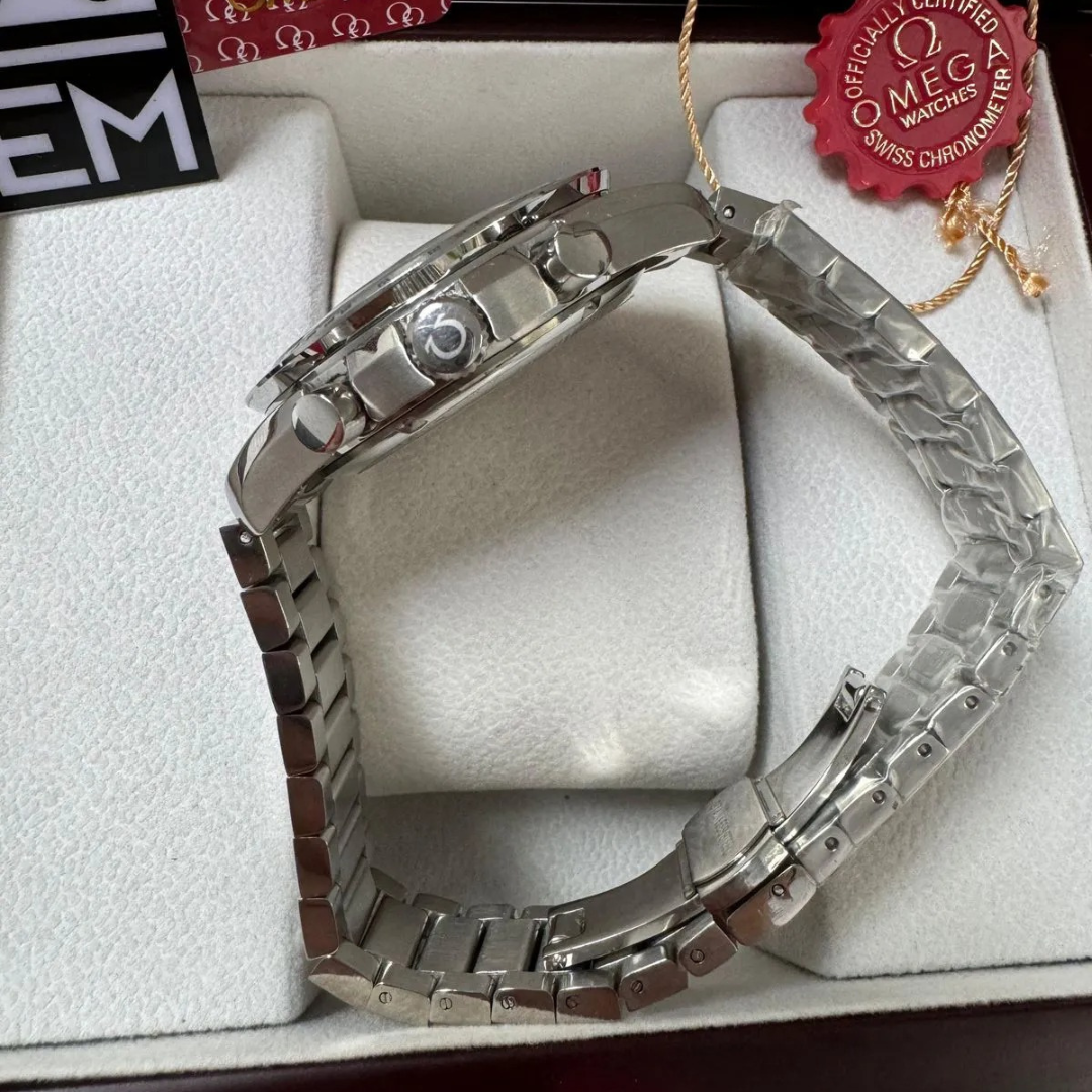 Omega Speedmaster Dunkler Vintage-Stahl