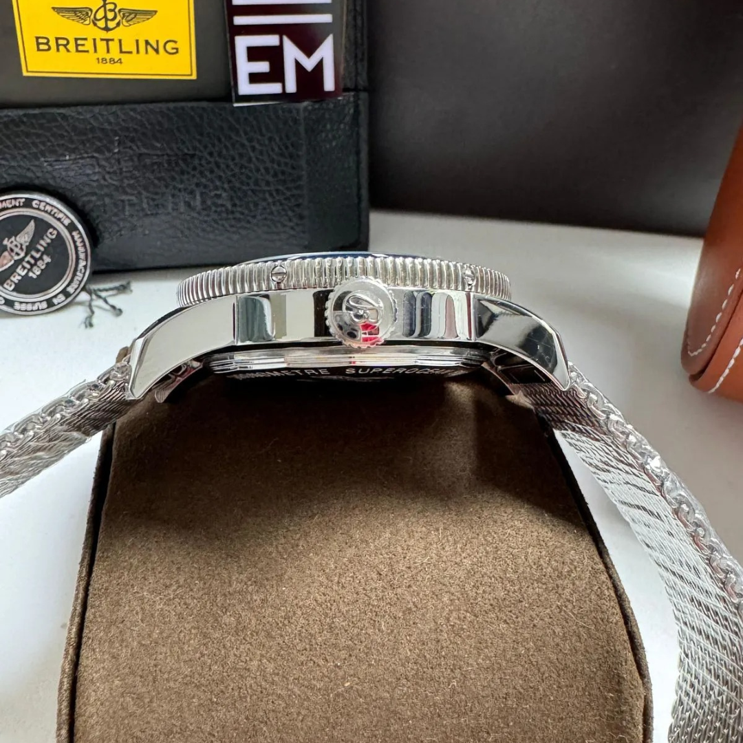 Breitling Superocean Blau Automatik