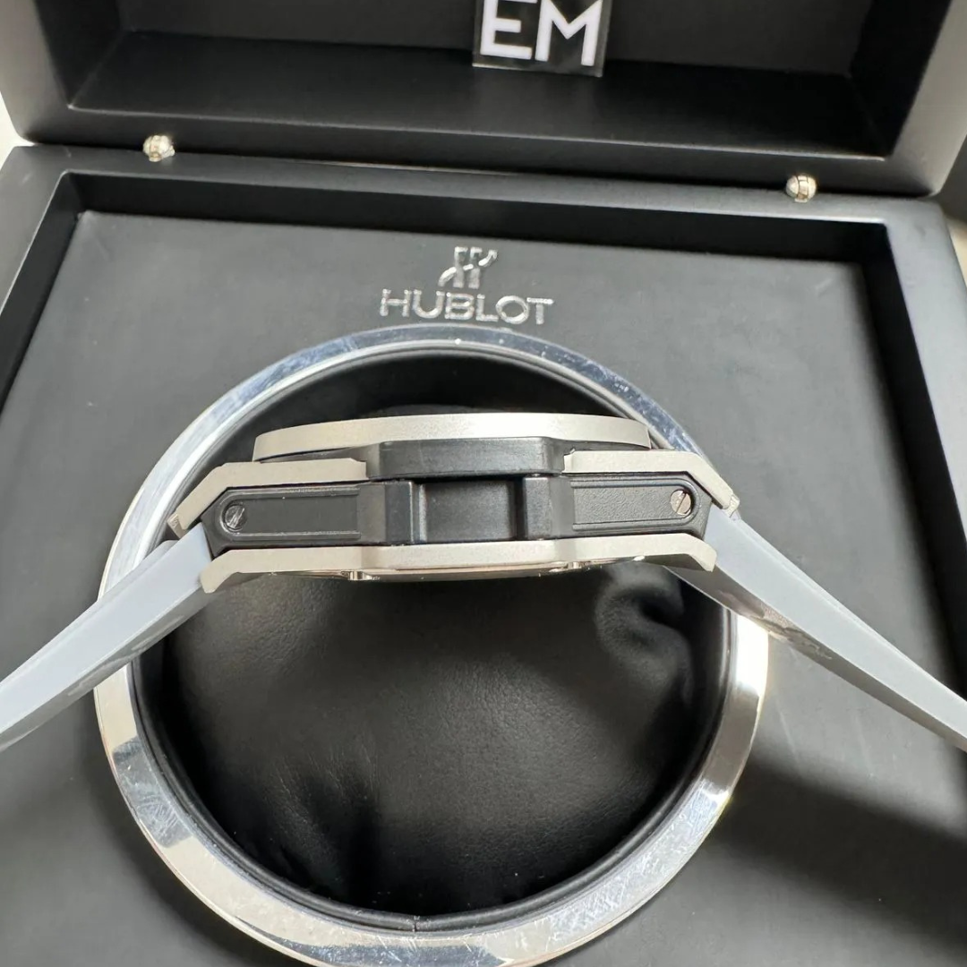 Hublot Big Bang Unico Silber Grau Skeleton