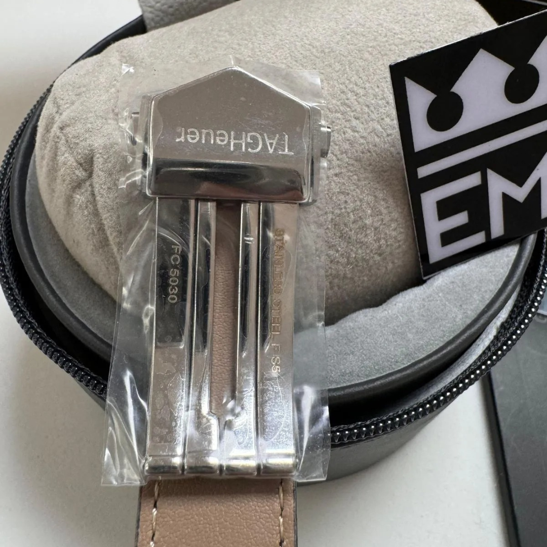 TAG Heuer Carrera Chronograph – Silber & Blau | Lederarmband