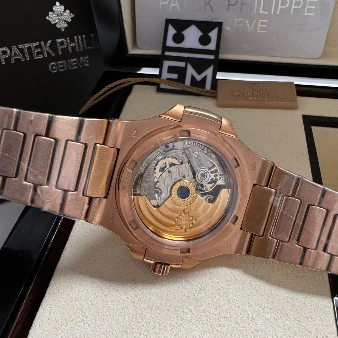 Patek Philippe Nautilus Roségold Automatik
