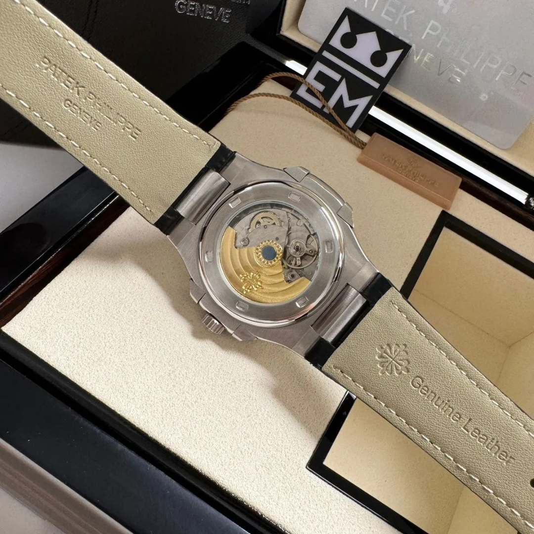 Patek Philippe Nautilus Schwarz Automatik