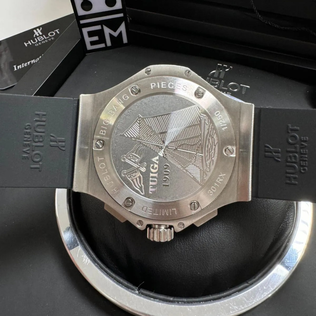 Hublot Big Bang Classic Silber Carbon