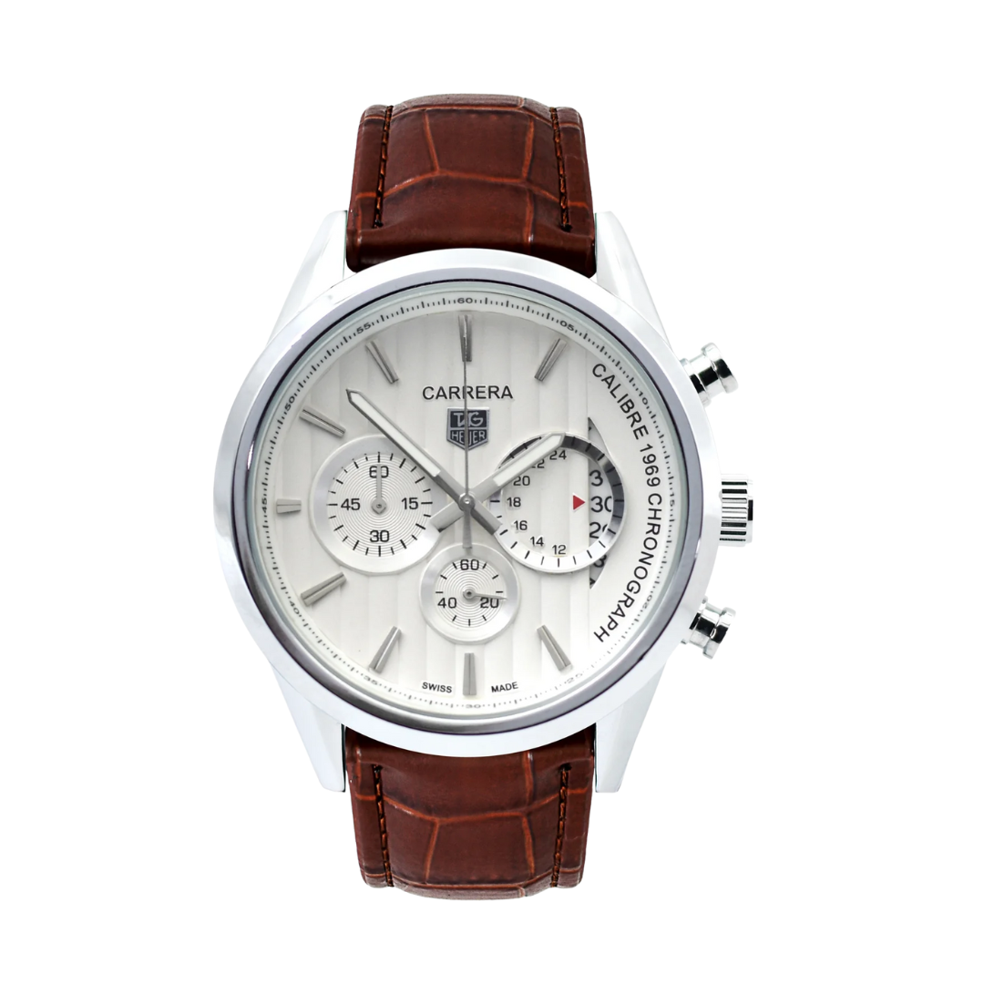 TAG Heuer Carrera Chronograph – Silbernes Zifferblatt & Braunem Lederarmband